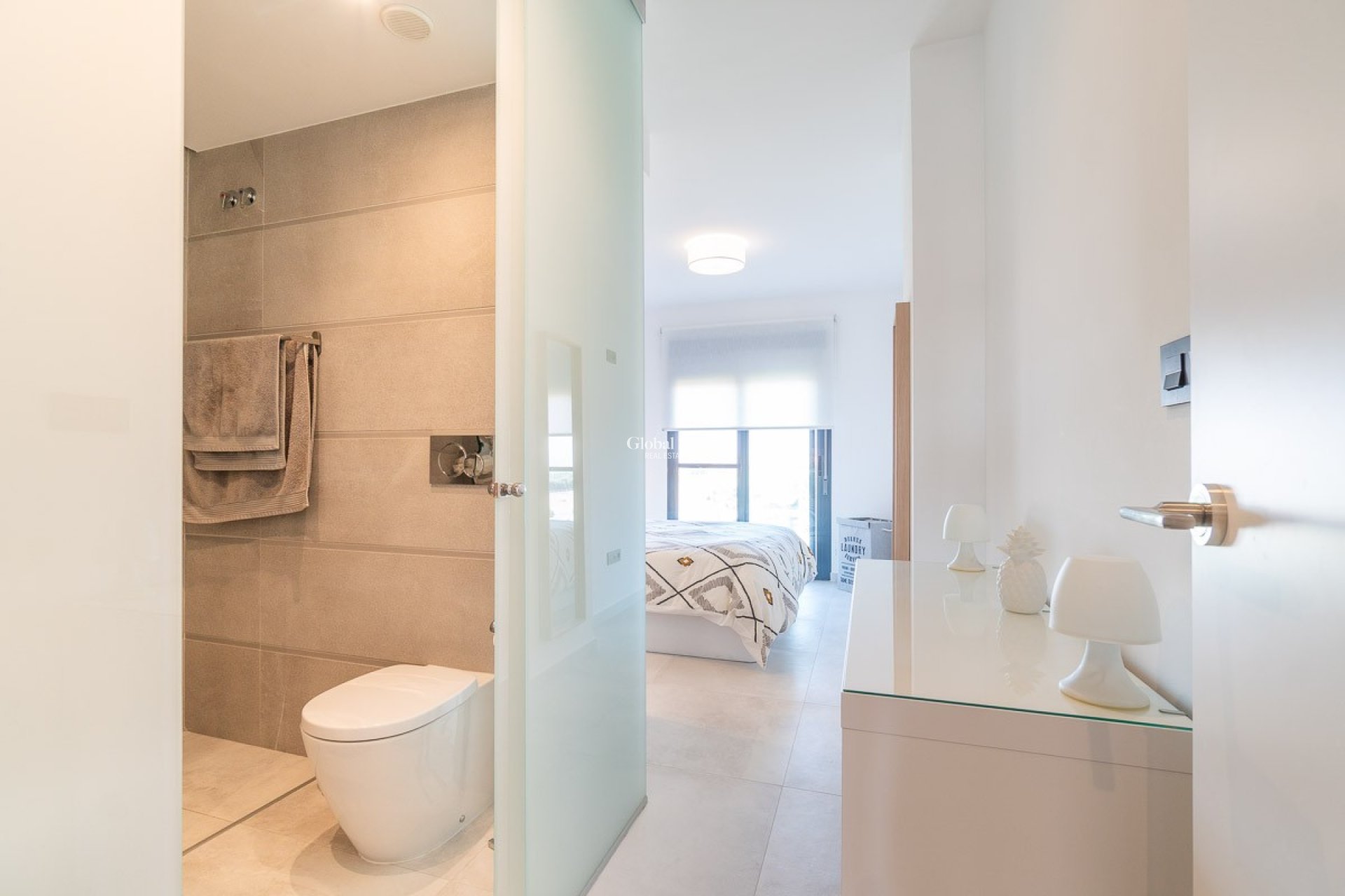 Revente - APPARTEMENT -
GUARDAMAR DEL SEGURA - Costa Blanca