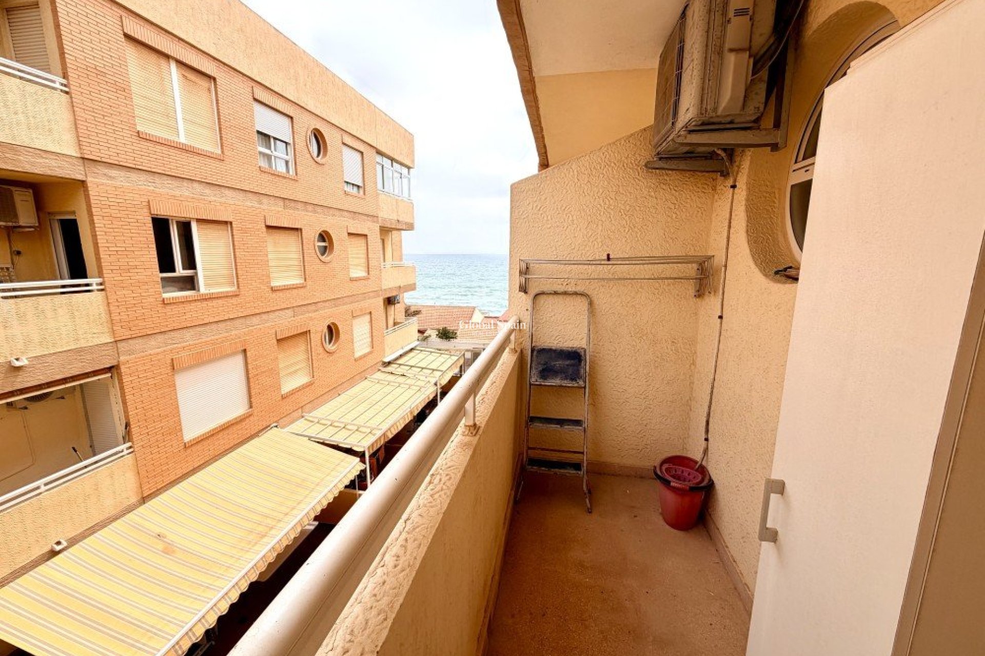 Revente - APPARTEMENT -
GUARDAMAR DEL SEGURA - Costa Blanca