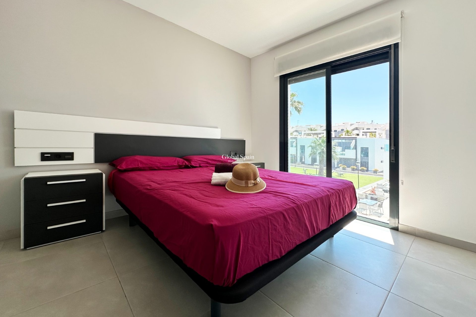 Revente - APPARTEMENT -
GUARDAMAR DEL SEGURA - Costa Blanca