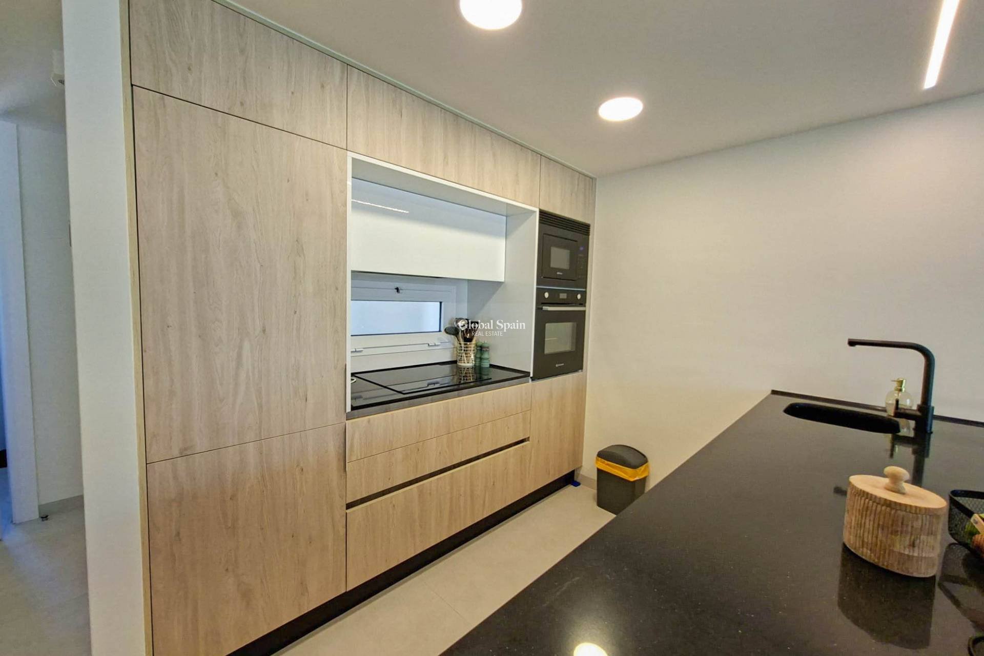 Revente - APPARTEMENT -
GUARDAMAR DEL SEGURA - Costa Blanca