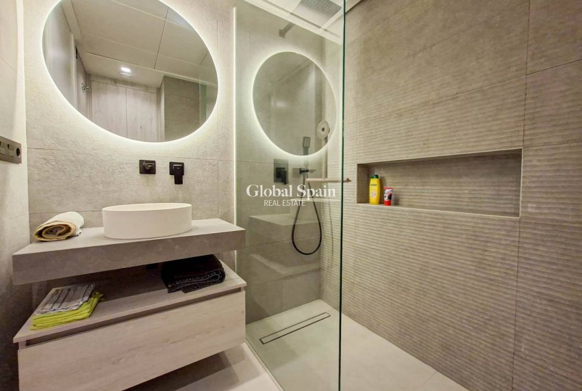 Revente - APPARTEMENT -
GUARDAMAR DEL SEGURA - Costa Blanca