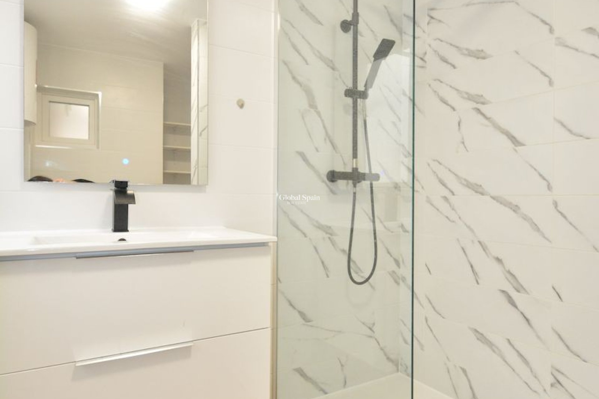 Revente - APPARTEMENT -
GUARDAMAR DEL SEGURA - Costa Blanca
