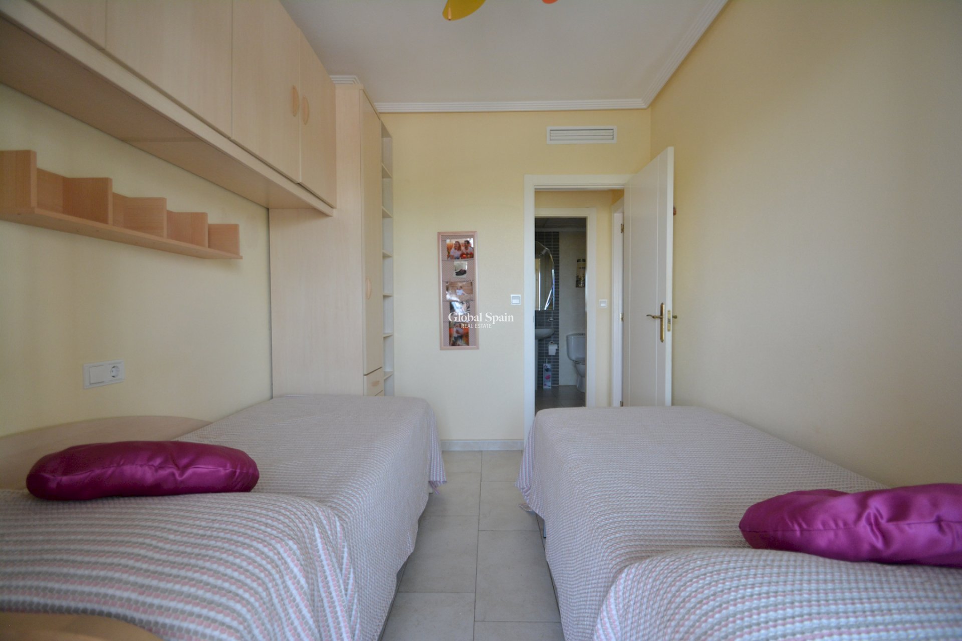 Revente - APPARTEMENT -
GUARDAMAR DEL SEGURA - Costa Blanca
