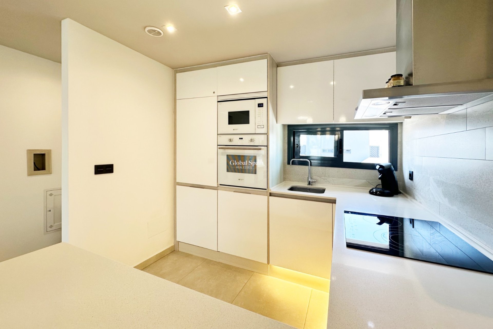 Revente - APPARTEMENT -
GUARDAMAR DEL SEGURA - Costa Blanca