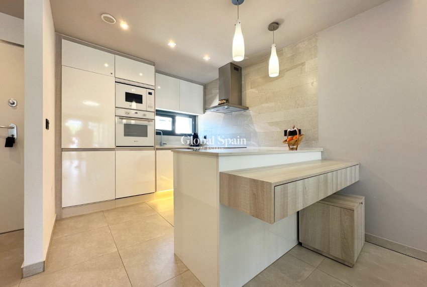 Revente - APPARTEMENT -
GUARDAMAR DEL SEGURA - Costa Blanca