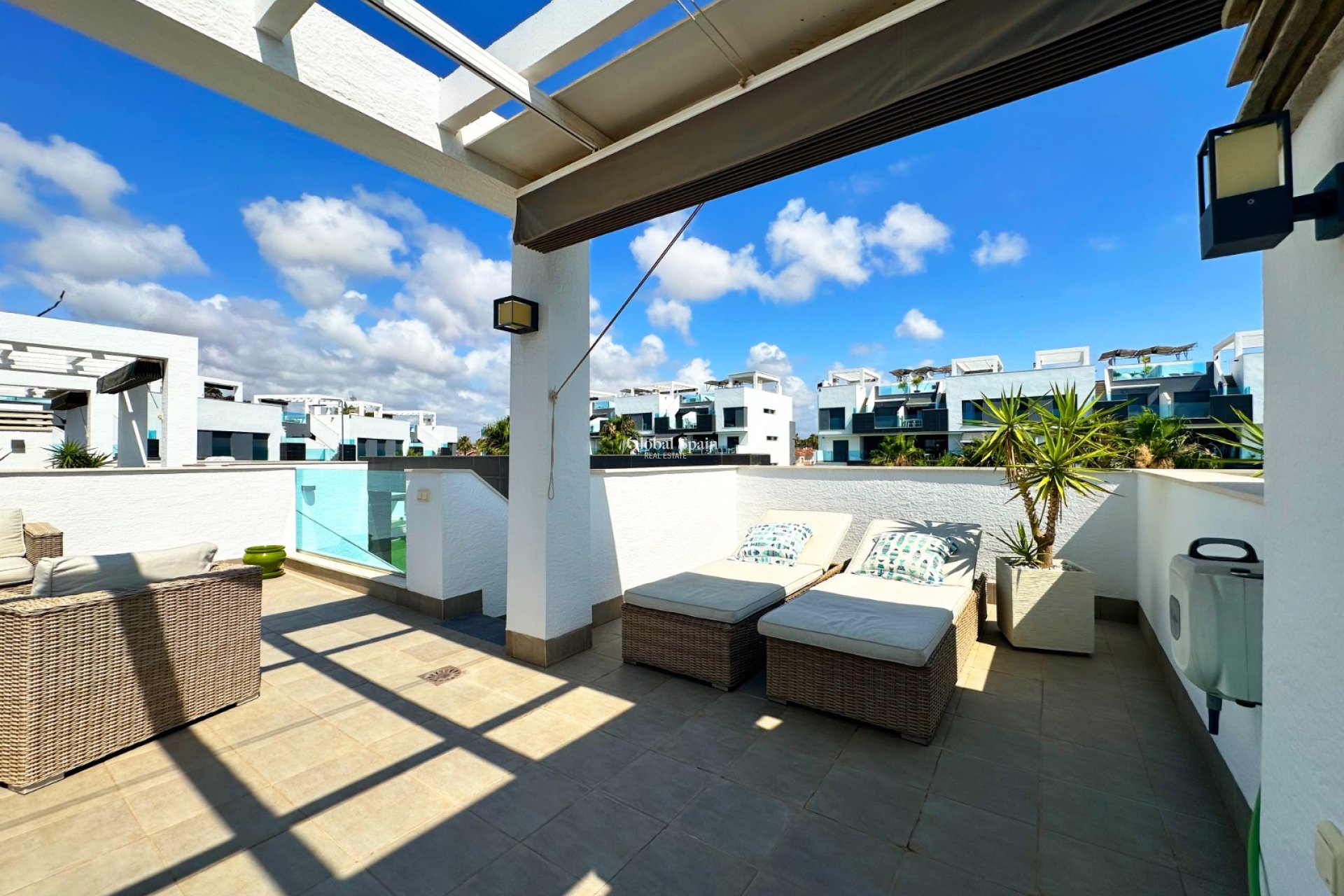 Revente - APPARTEMENT -
GUARDAMAR DEL SEGURA - Costa Blanca