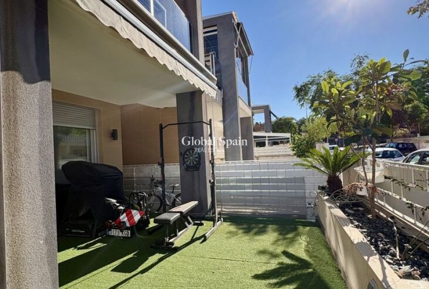 Revente - APPARTEMENT -
GUARDAMAR DEL SEGURA - Costa Blanca