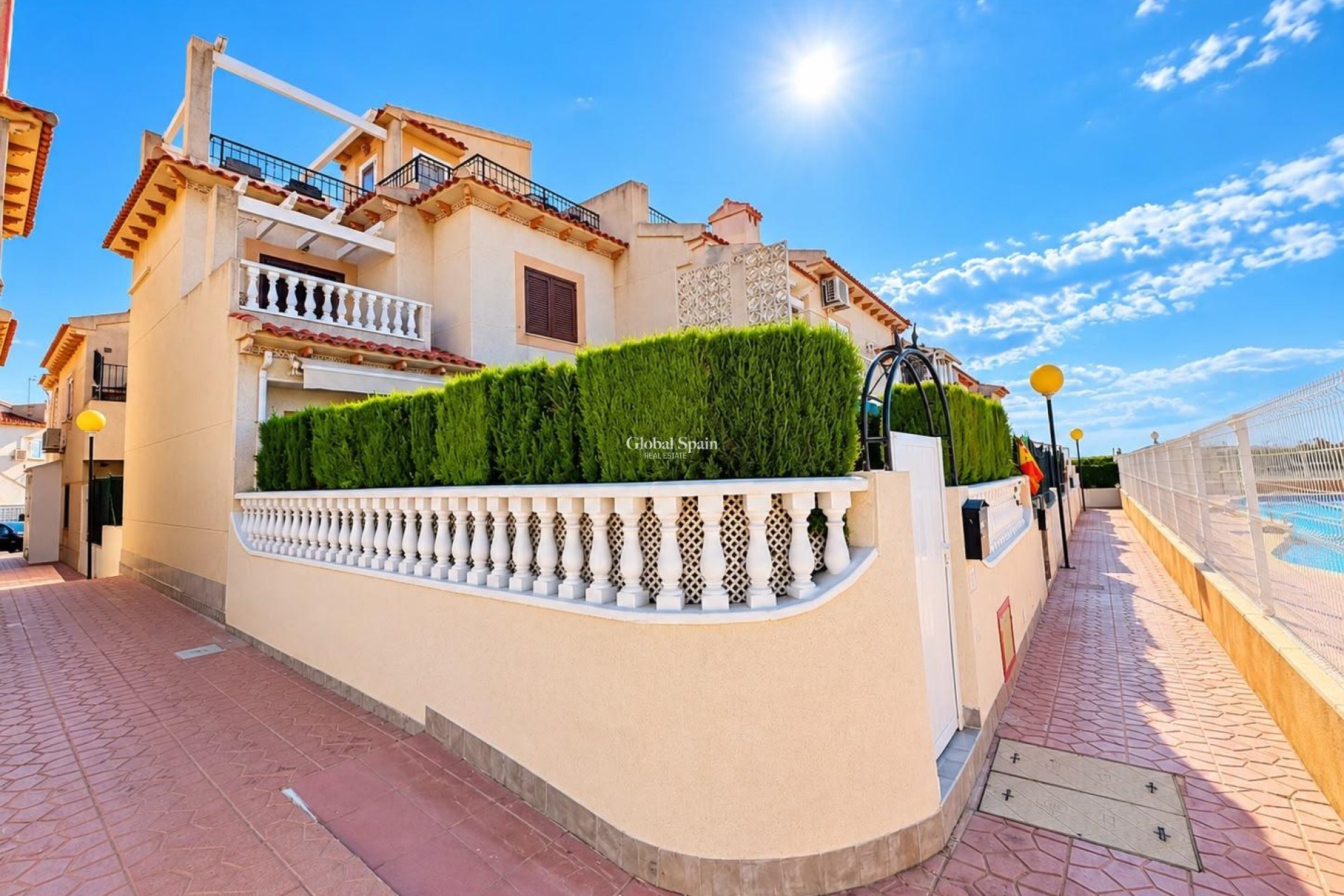 Revente - APPARTEMENT -
GUARDAMAR DEL SEGURA - El moncayo