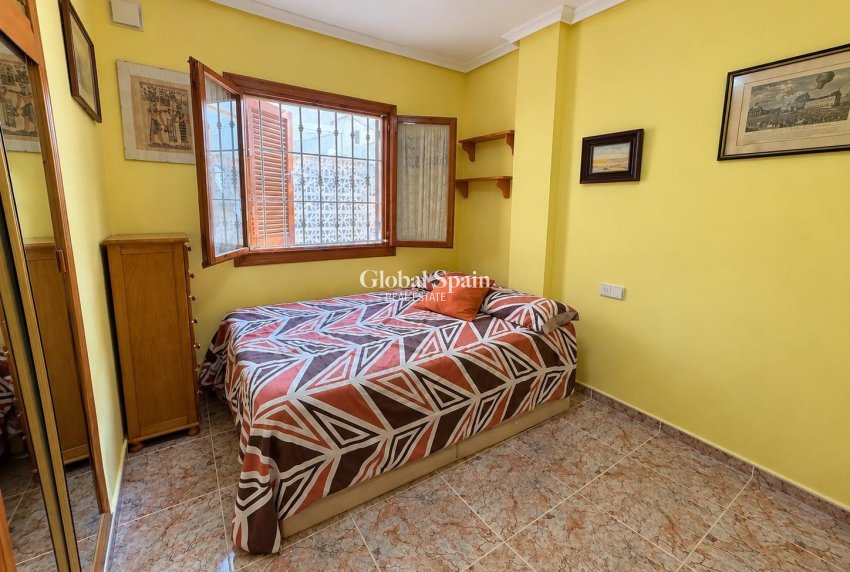 Revente - APPARTEMENT -
GUARDAMAR DEL SEGURA - El moncayo