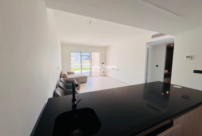 Revente - APPARTEMENT -
Guardamar del Segura - El Raso