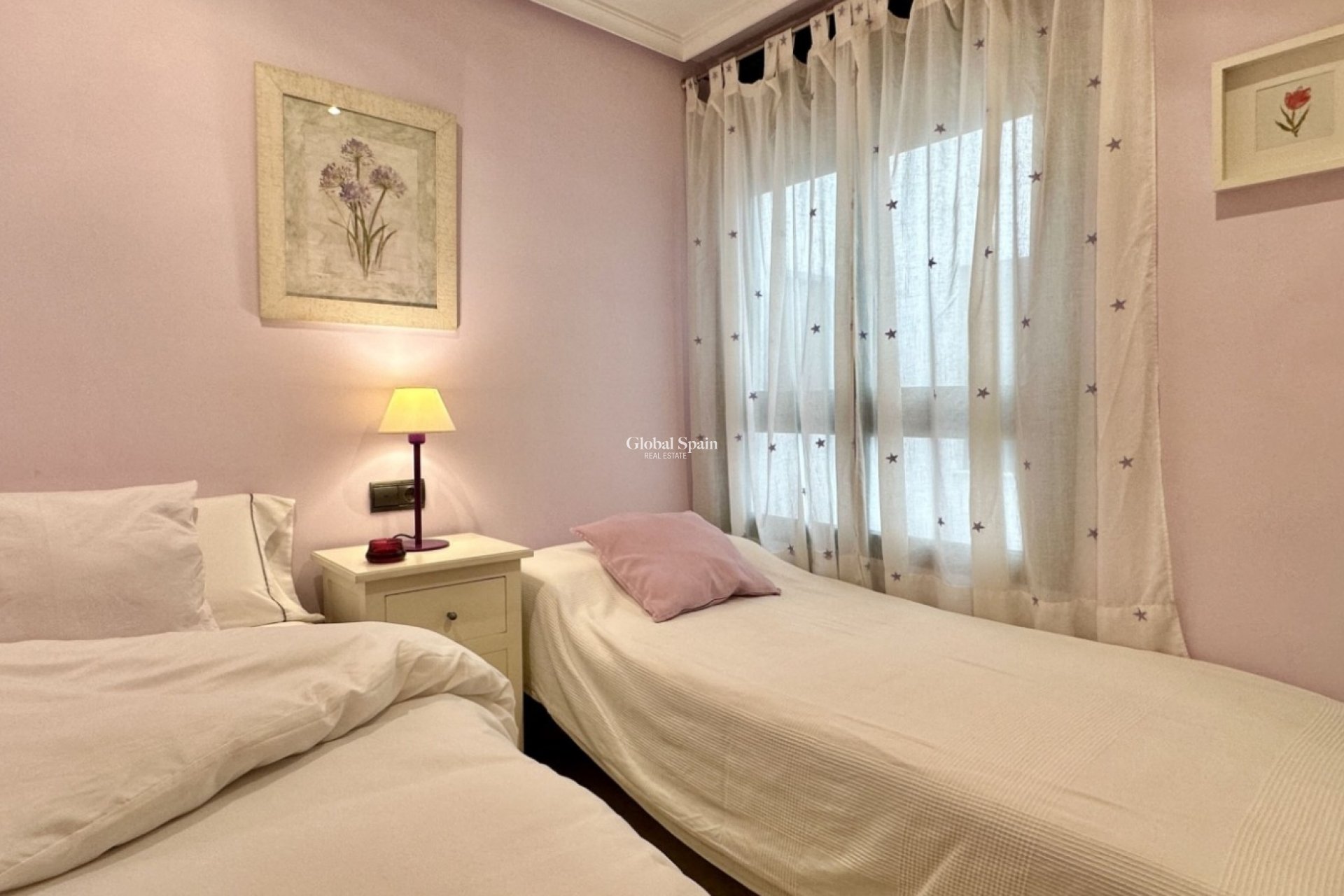 Revente - APPARTEMENT -
GUARDAMAR DEL SEGURA - Guardamar del Segura