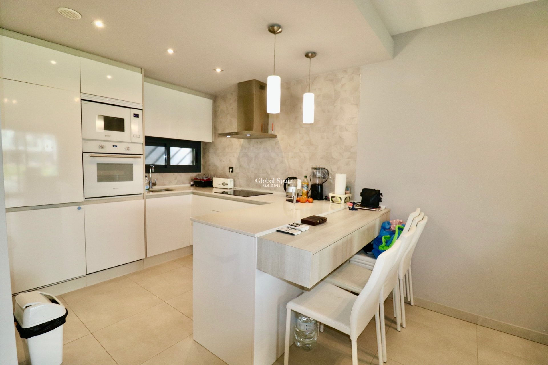 Revente - APPARTEMENT -
GUARDAMAR DEL SEGURA - Guardamar - El Raso