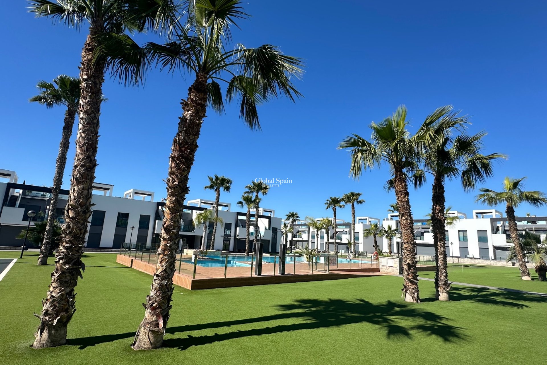 Revente - APPARTEMENT -
GUARDAMAR DEL SEGURA - Guardamar - El Raso