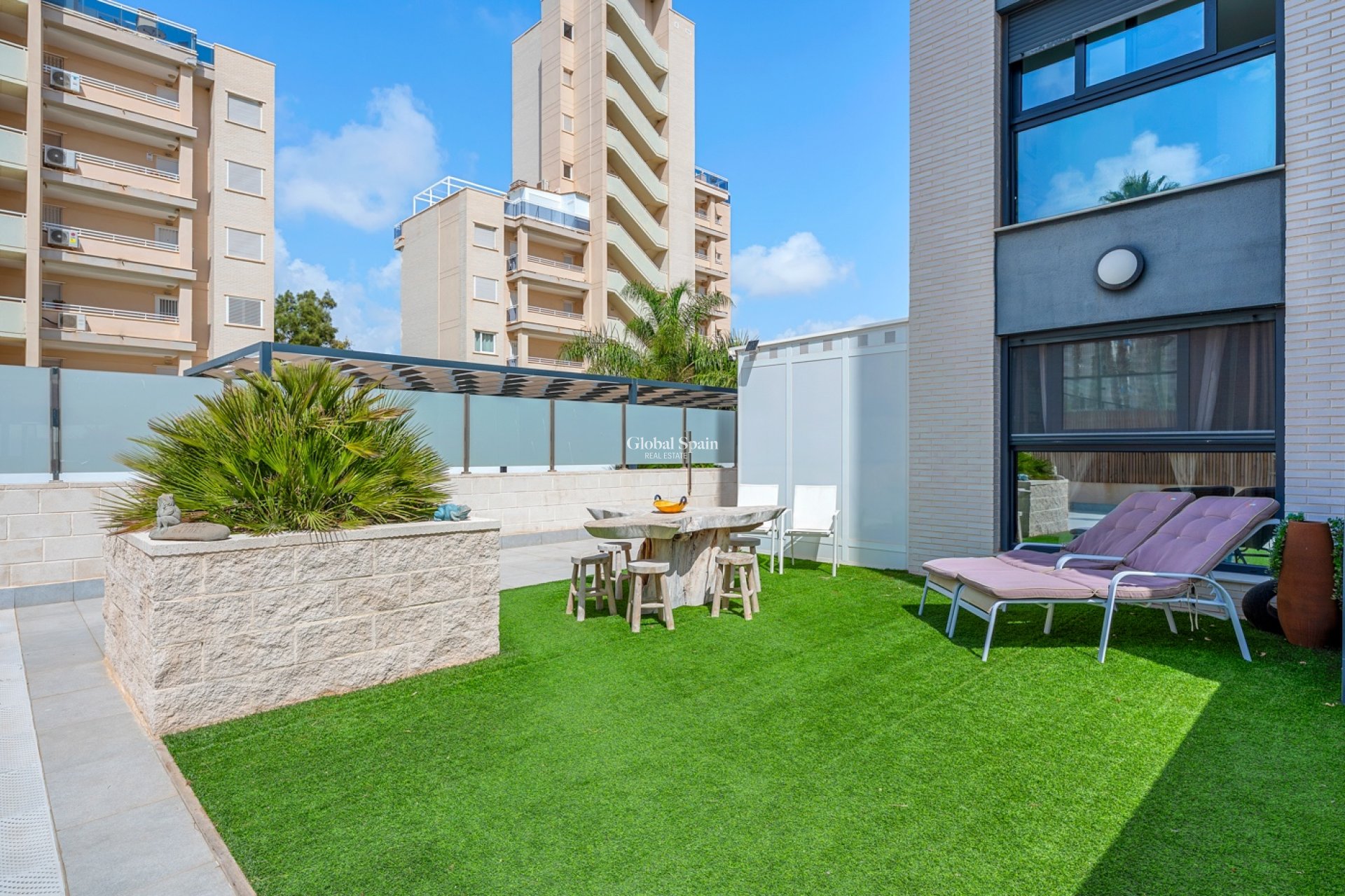 Revente - APPARTEMENT -
GUARDAMAR DEL SEGURA - Guardamar