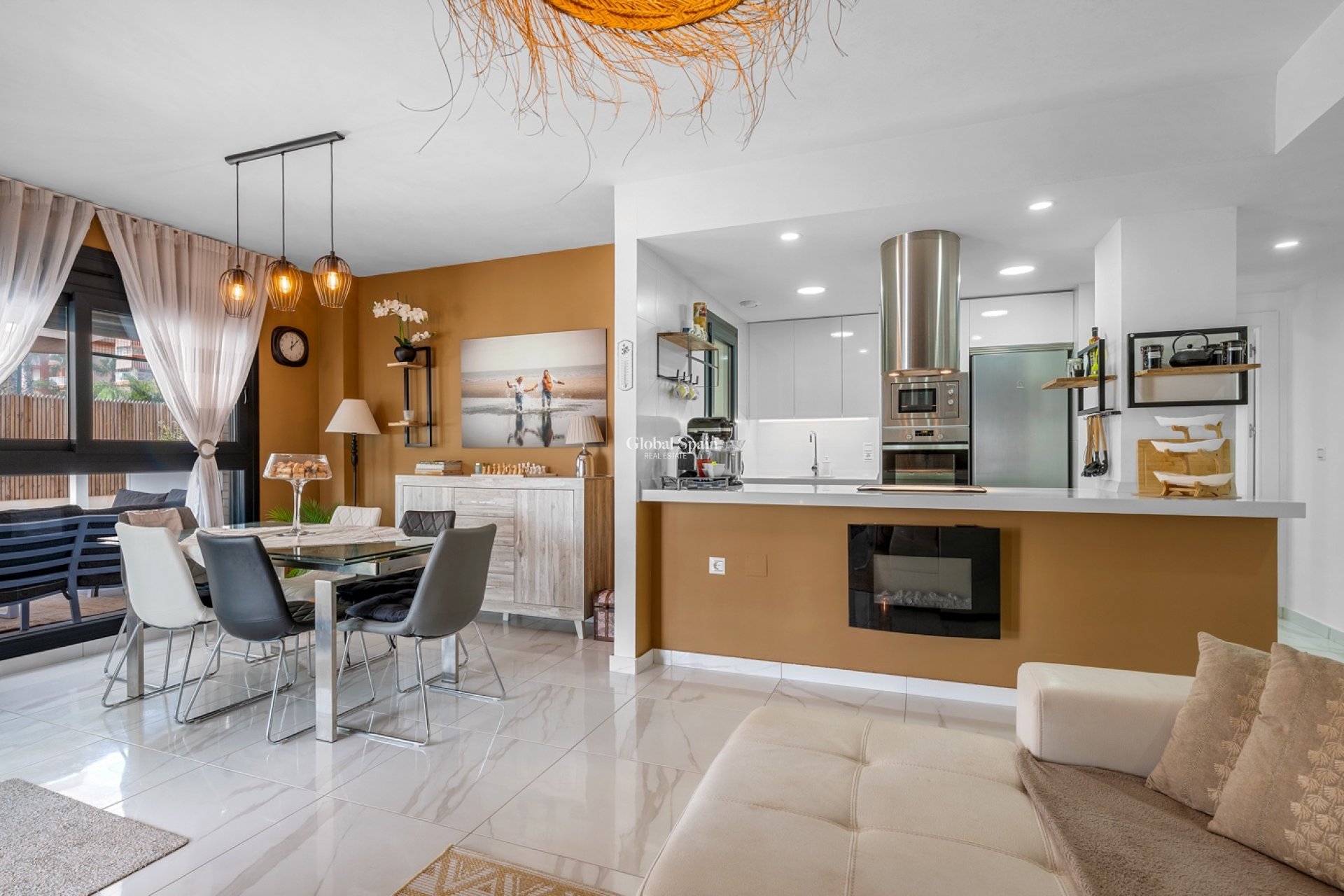 Revente - APPARTEMENT -
GUARDAMAR DEL SEGURA - Guardamar