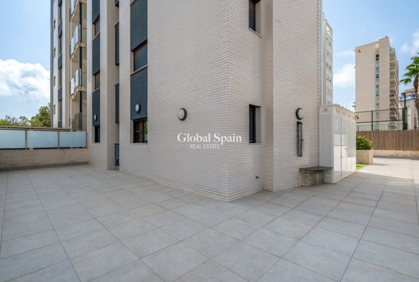 Revente - APPARTEMENT -
GUARDAMAR DEL SEGURA - Guardamar