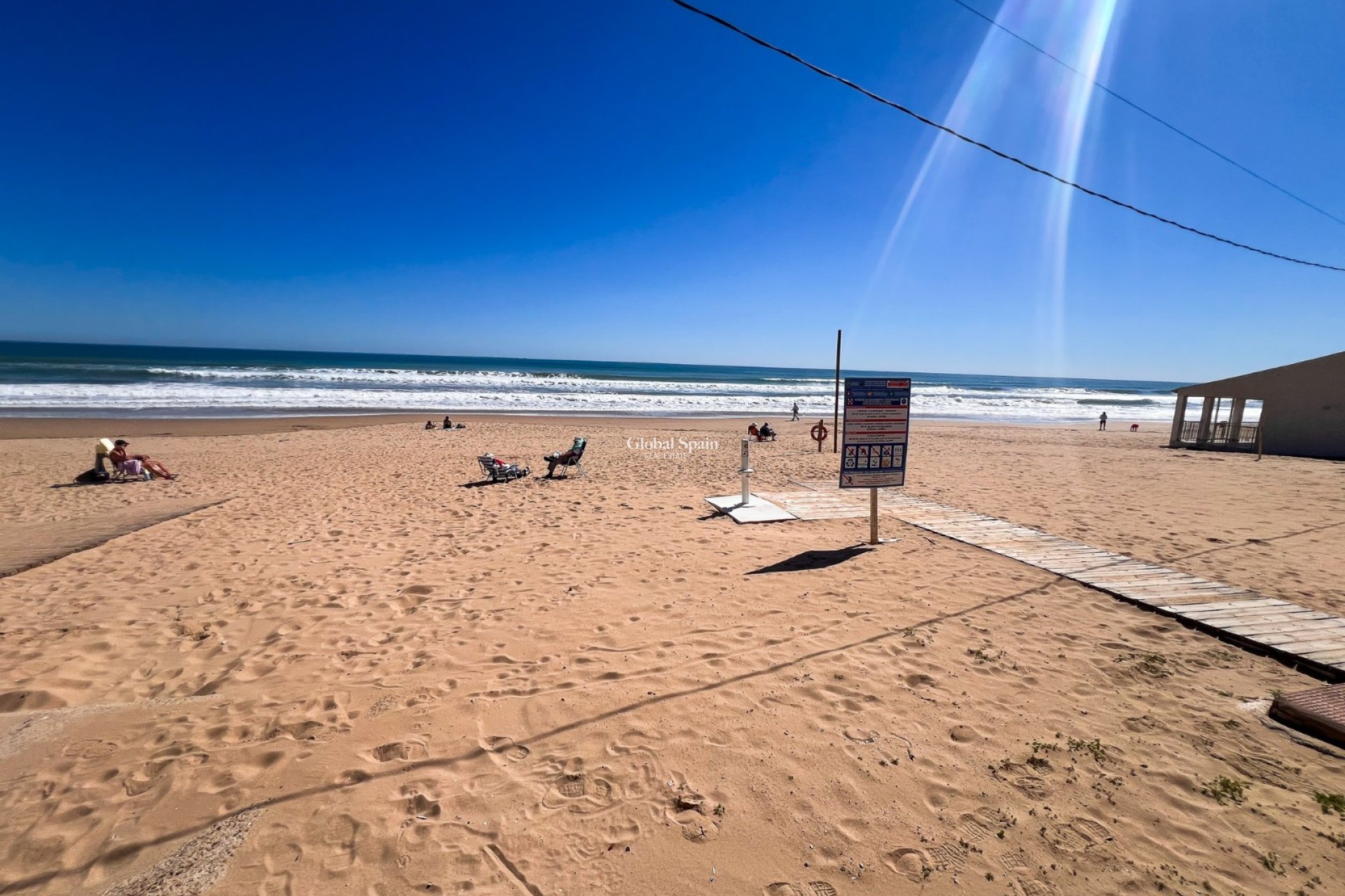 Revente - APPARTEMENT -
GUARDAMAR DEL SEGURA - Playa Centro Guardamar