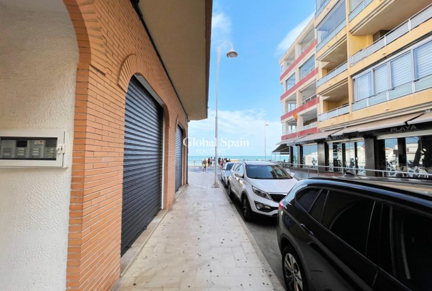 Revente - APPARTEMENT -
GUARDAMAR DEL SEGURA - Playa
