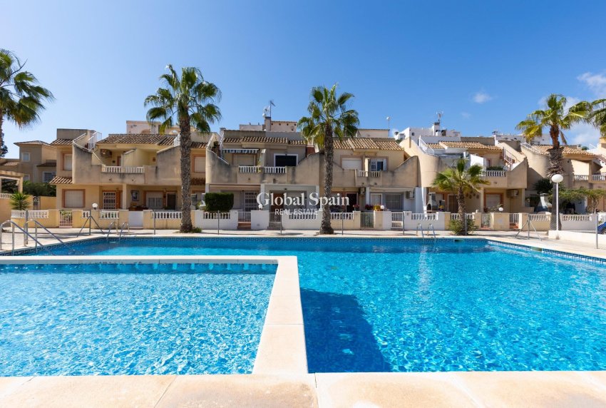 Revente - APPARTEMENT -
GUARDAMAR DEL SEGURA - Urbanizaciones