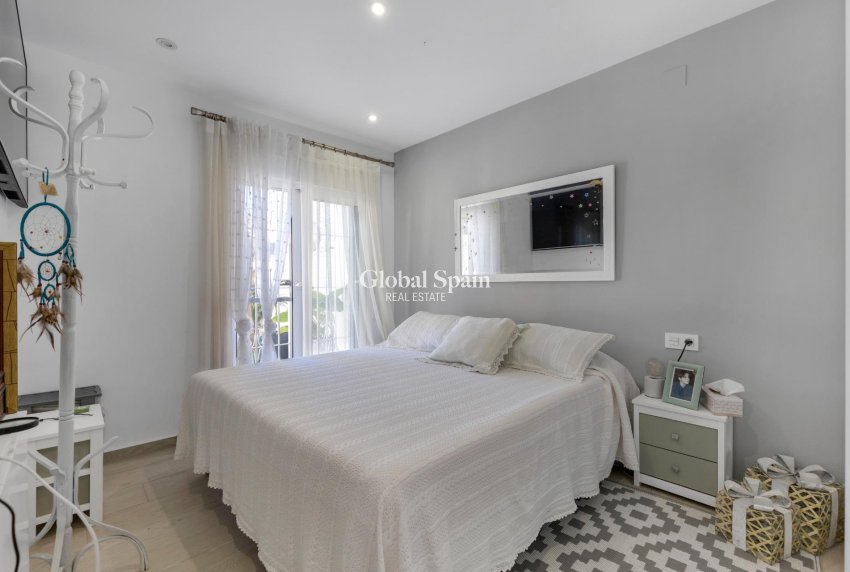 Revente - APPARTEMENT -
GUARDAMAR DEL SEGURA - Urbanizaciones