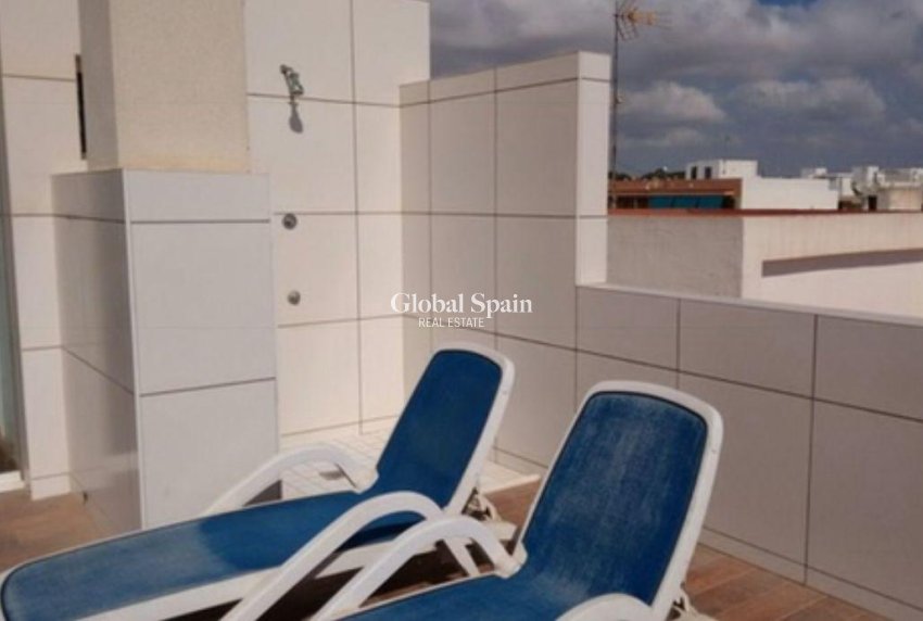 Revente - APPARTEMENT -
GUARDAMAR DEL SEGURA