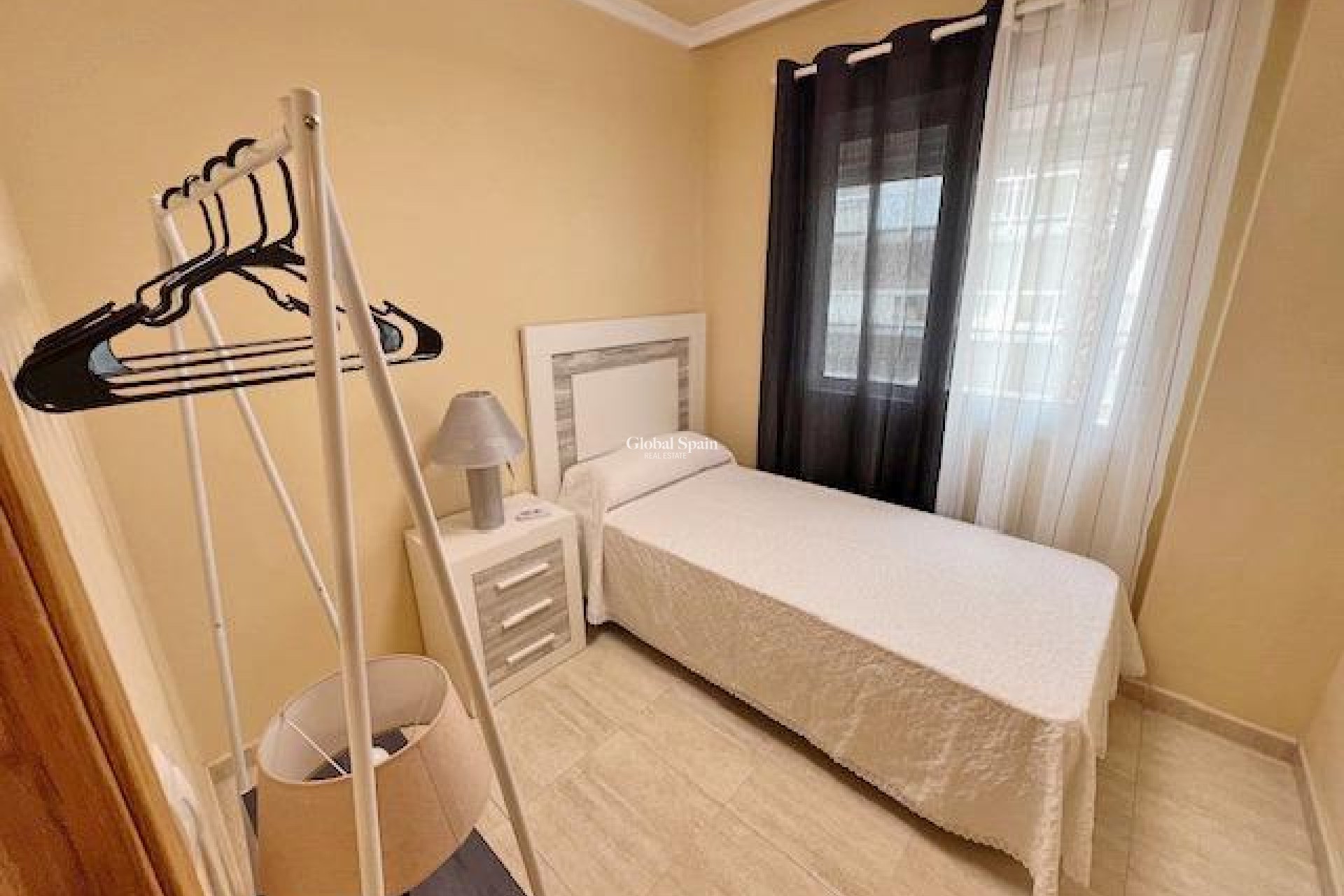 Revente - APPARTEMENT -
GUARDAMAR DEL SEGURA