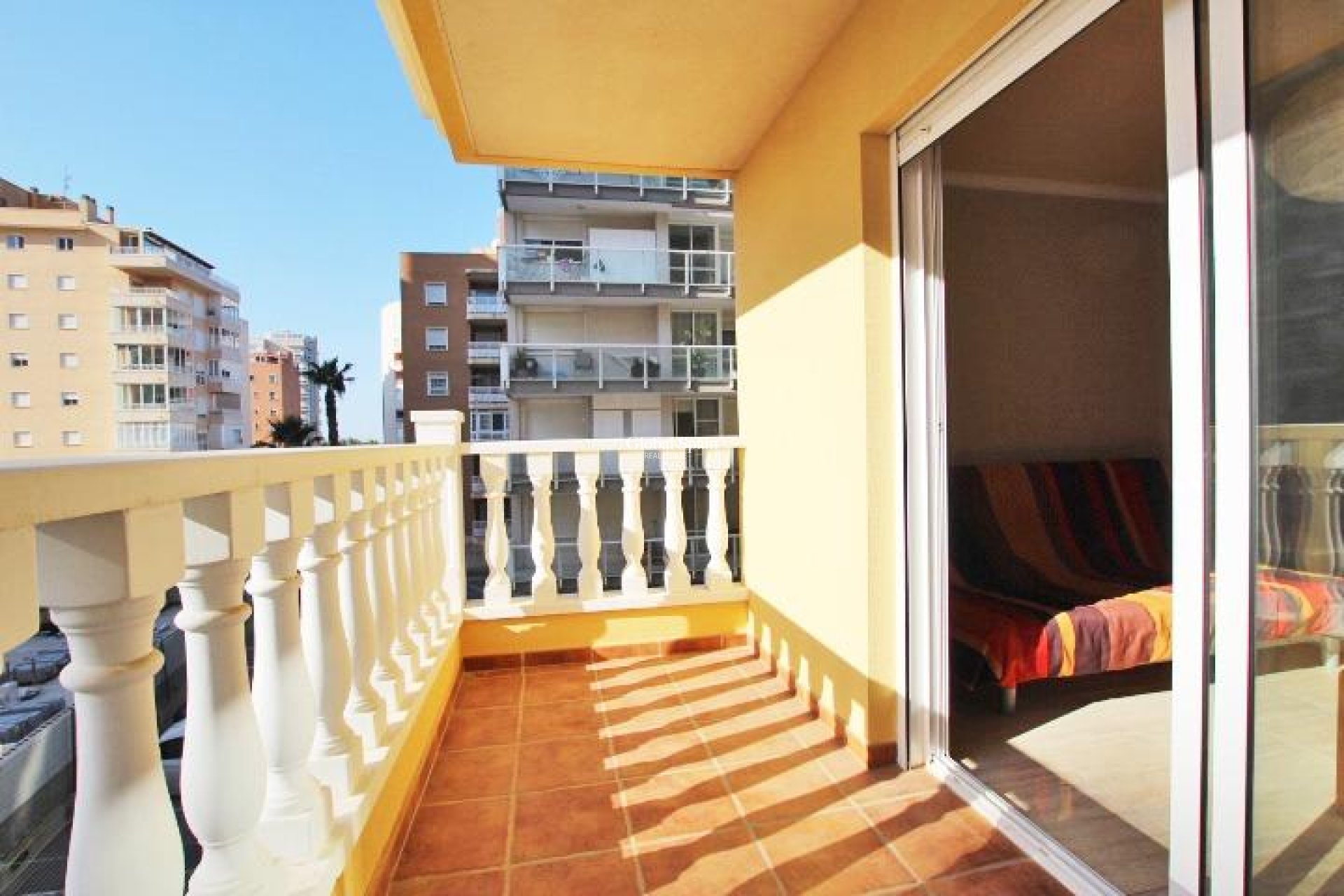 Revente - APPARTEMENT -
GUARDAMAR DEL SEGURA