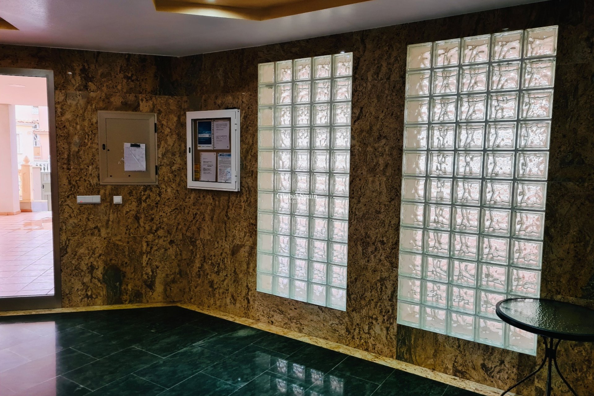 Revente - Appartement -
GUARDAMAR DEL SEGURA