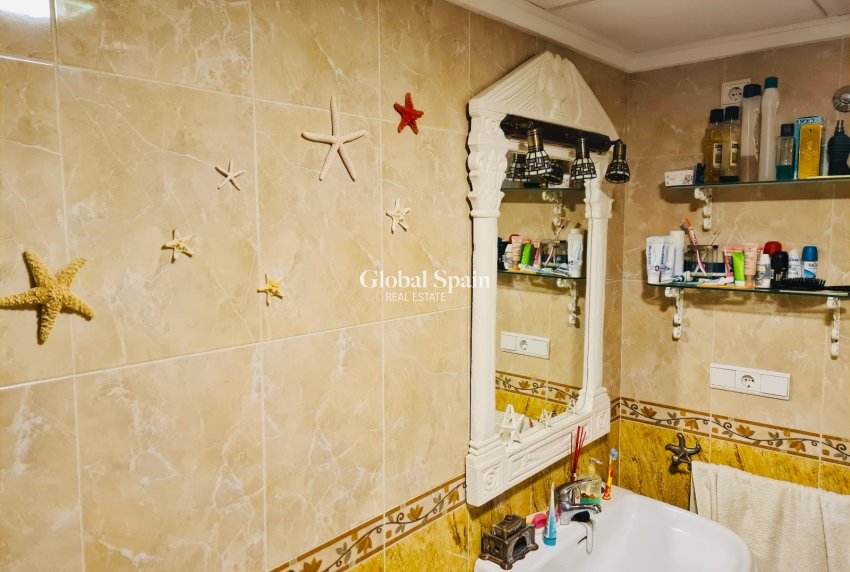 Revente - Appartement -
GUARDAMAR DEL SEGURA