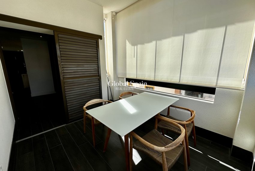 Revente - APPARTEMENT -
GUARDAMAR DEL SEGURA