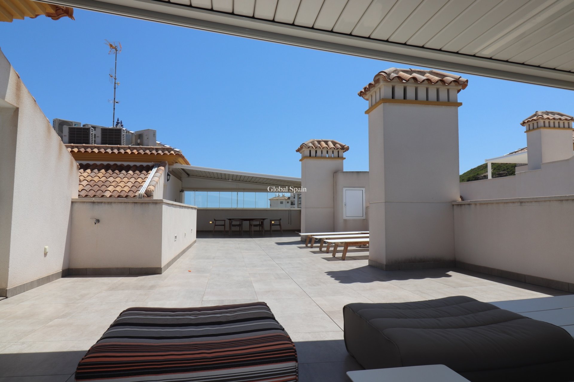 Revente - APPARTEMENT -
GUARDAMAR DEL SEGURA