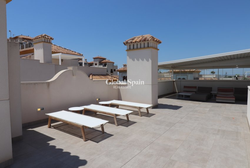 Revente - APPARTEMENT -
GUARDAMAR DEL SEGURA