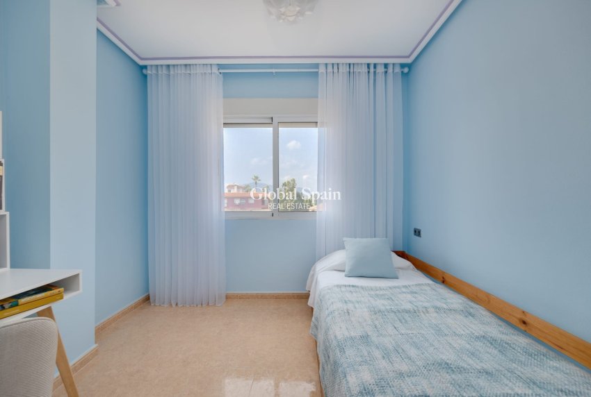 Revente - APPARTEMENT -
JACARILLA - Inland