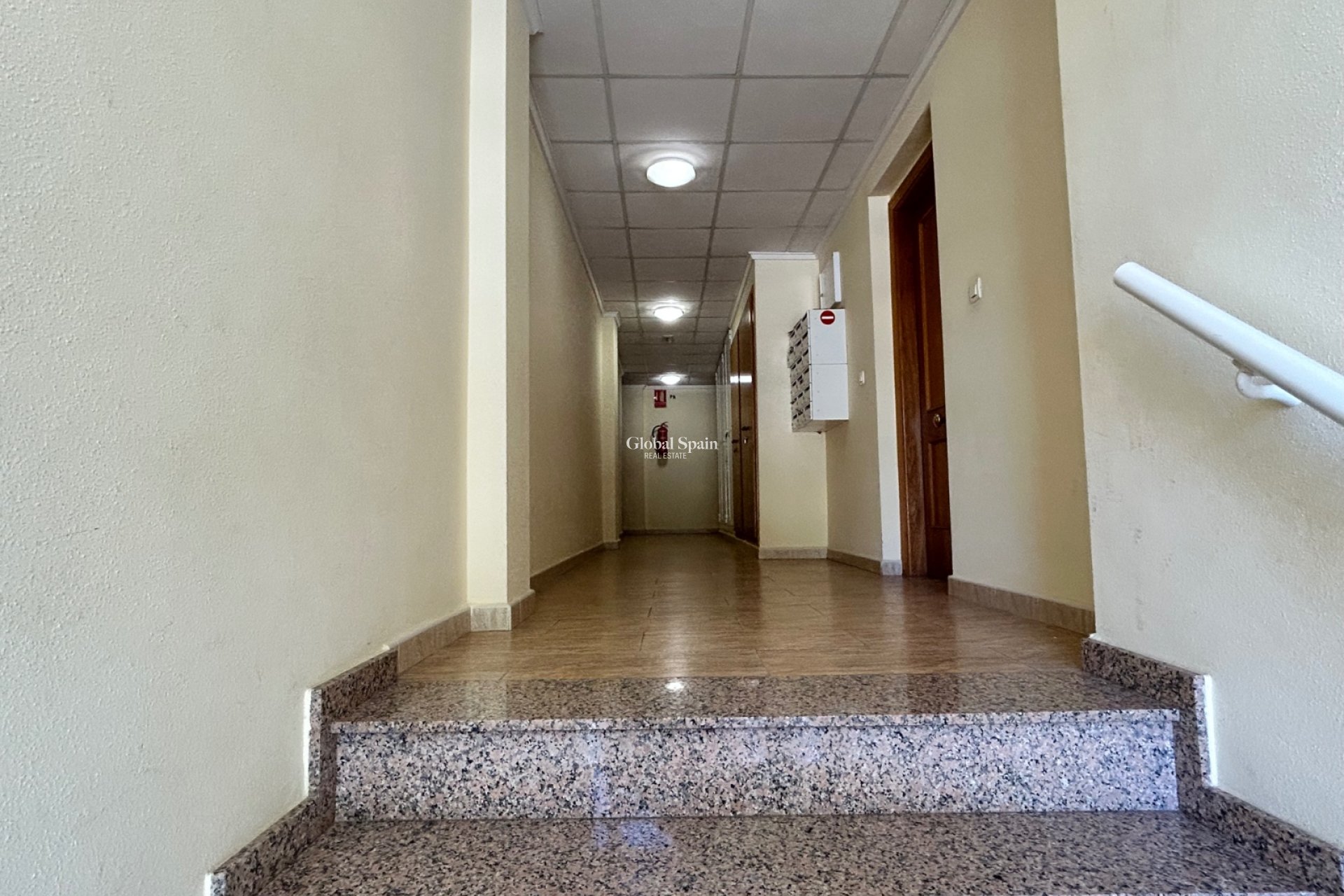 Revente - Appartement -
Jacarilla - pueblo