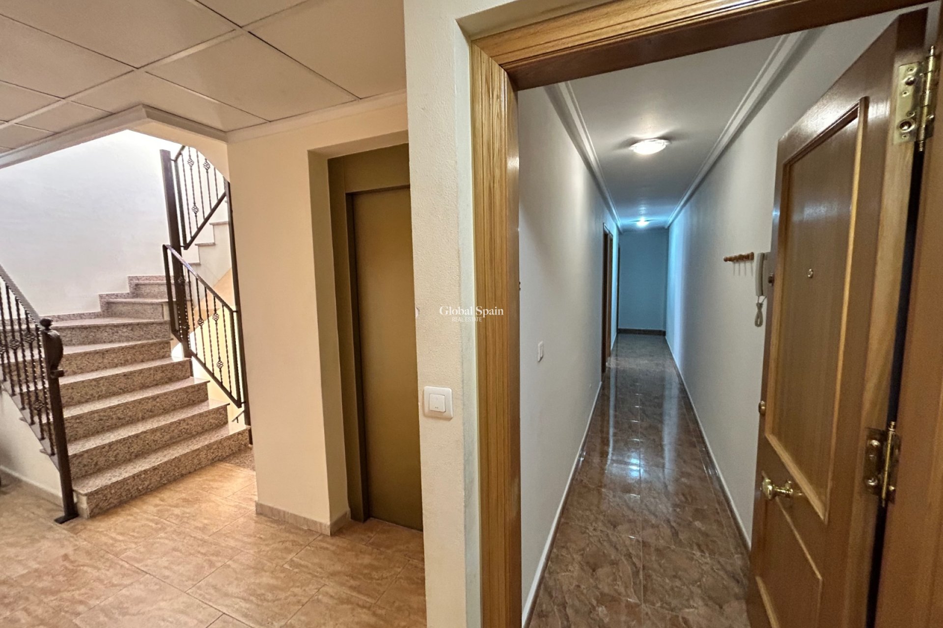 Revente - Appartement -
Jacarilla - pueblo