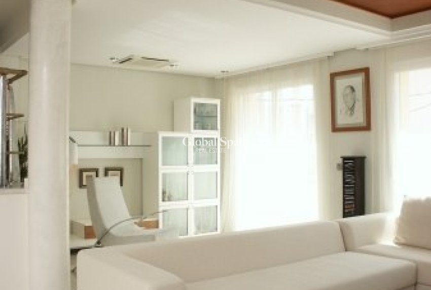 Revente - APPARTEMENT -
JÁVEA - Costa Blanca