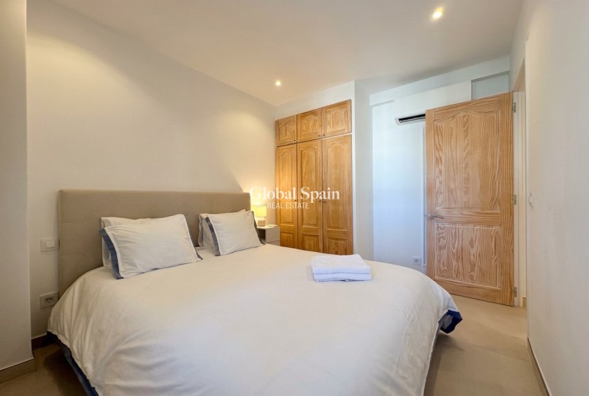 Revente - APPARTEMENT -
JÁVEA - Port