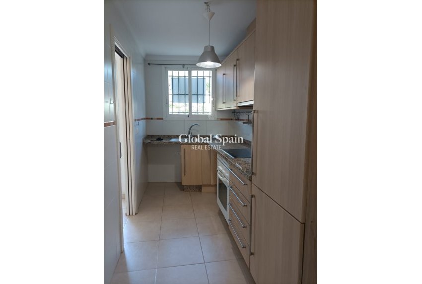 Revente - APPARTEMENT -
JESÚS POBRE - Inland