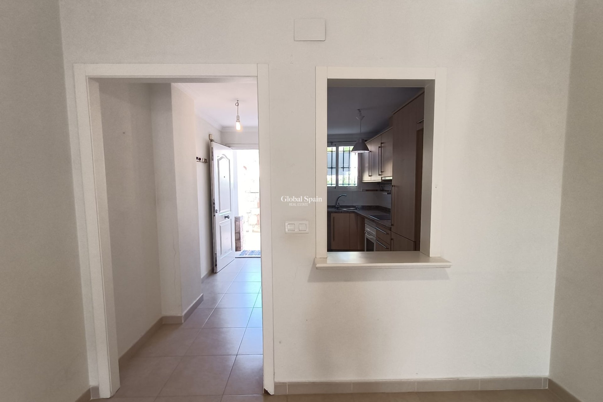 Revente - APPARTEMENT -
JESÚS POBRE - Inland