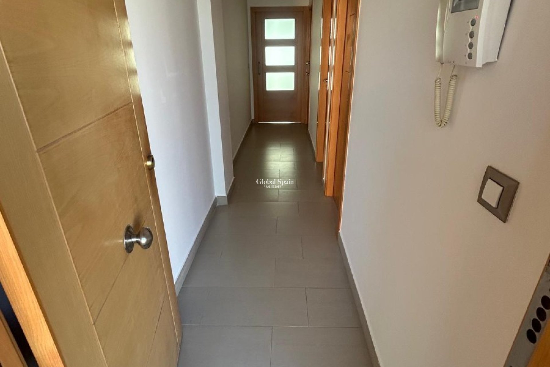 Revente - APPARTEMENT -
L'ALBIR - center