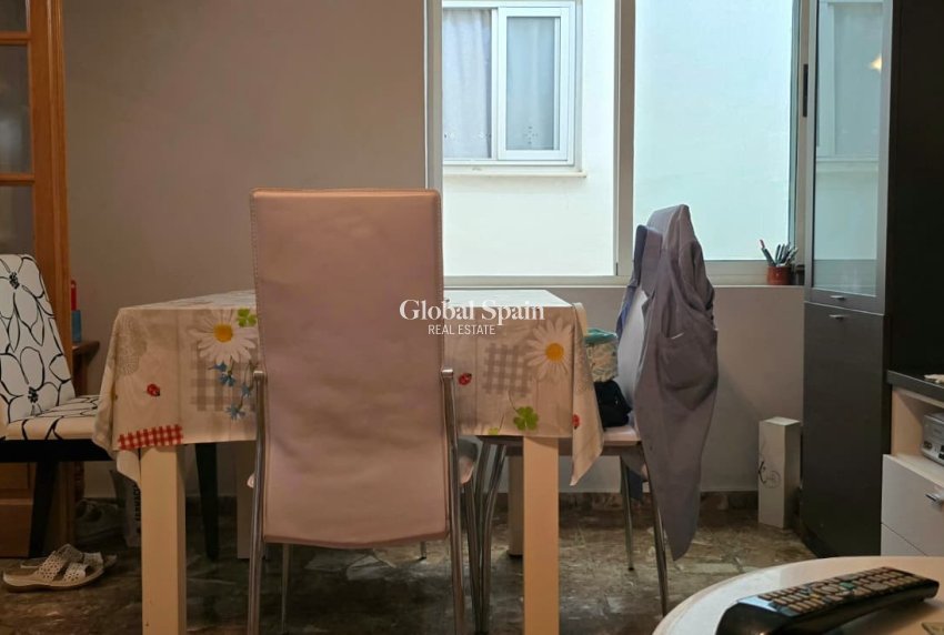 Revente - APPARTEMENT -
LA FONT D'EN CARRÒS - Centro