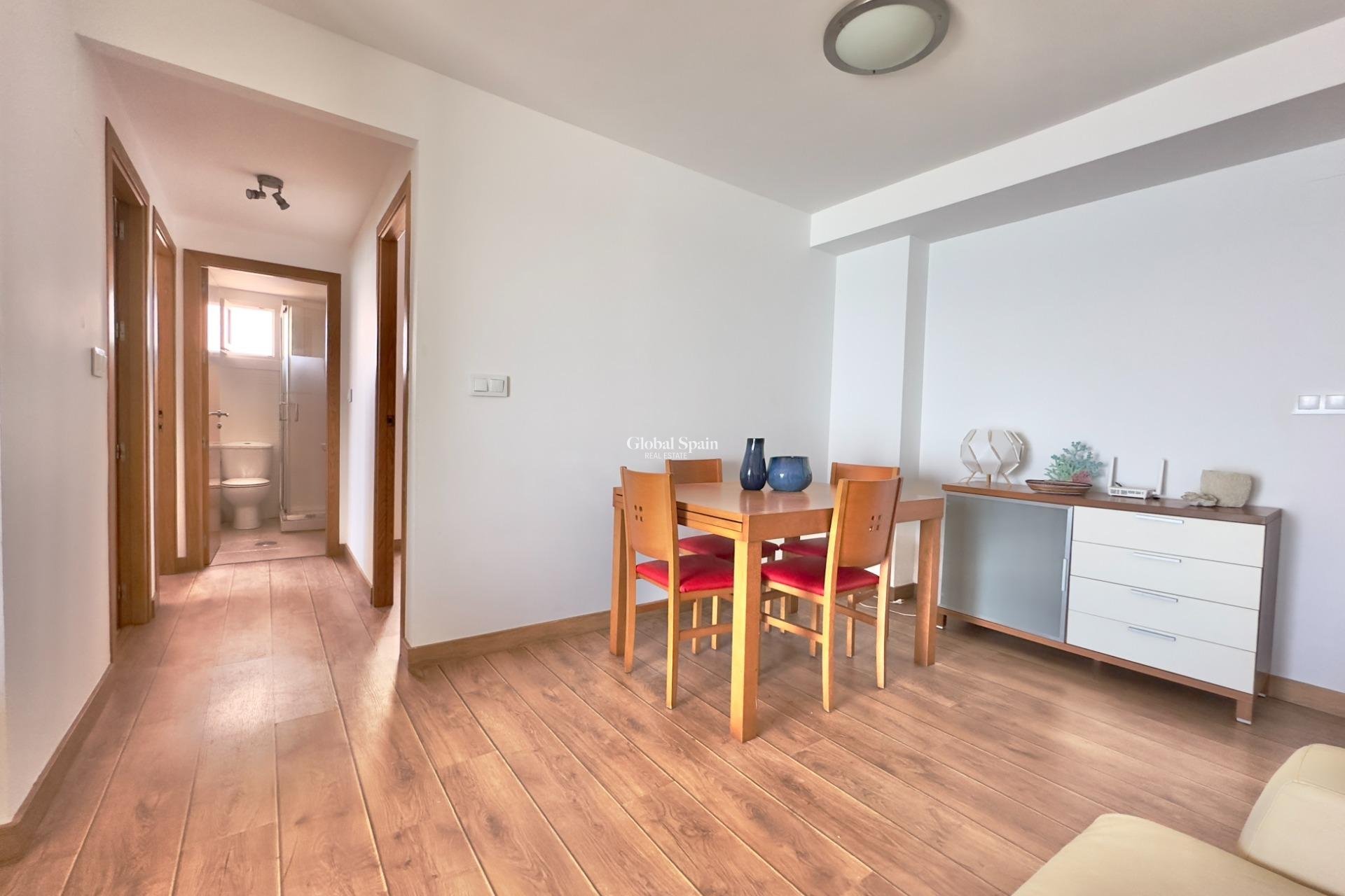 Revente - APPARTEMENT -
LA MANGA DEL MAR MENOR - Playa del Esparto-Veneziola