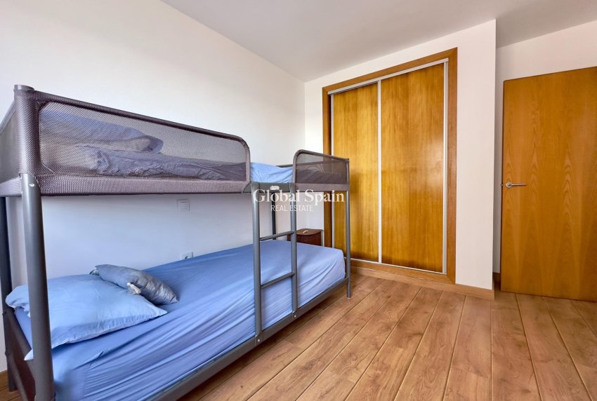 Revente - APPARTEMENT -
LA MANGA DEL MAR MENOR - Playa del Esparto-Veneziola