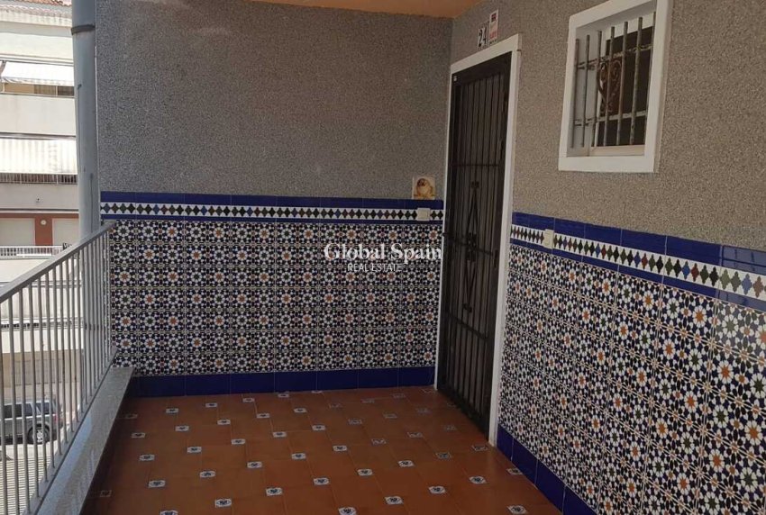 Revente - APPARTEMENT -
LA MATA - Costa Blanca