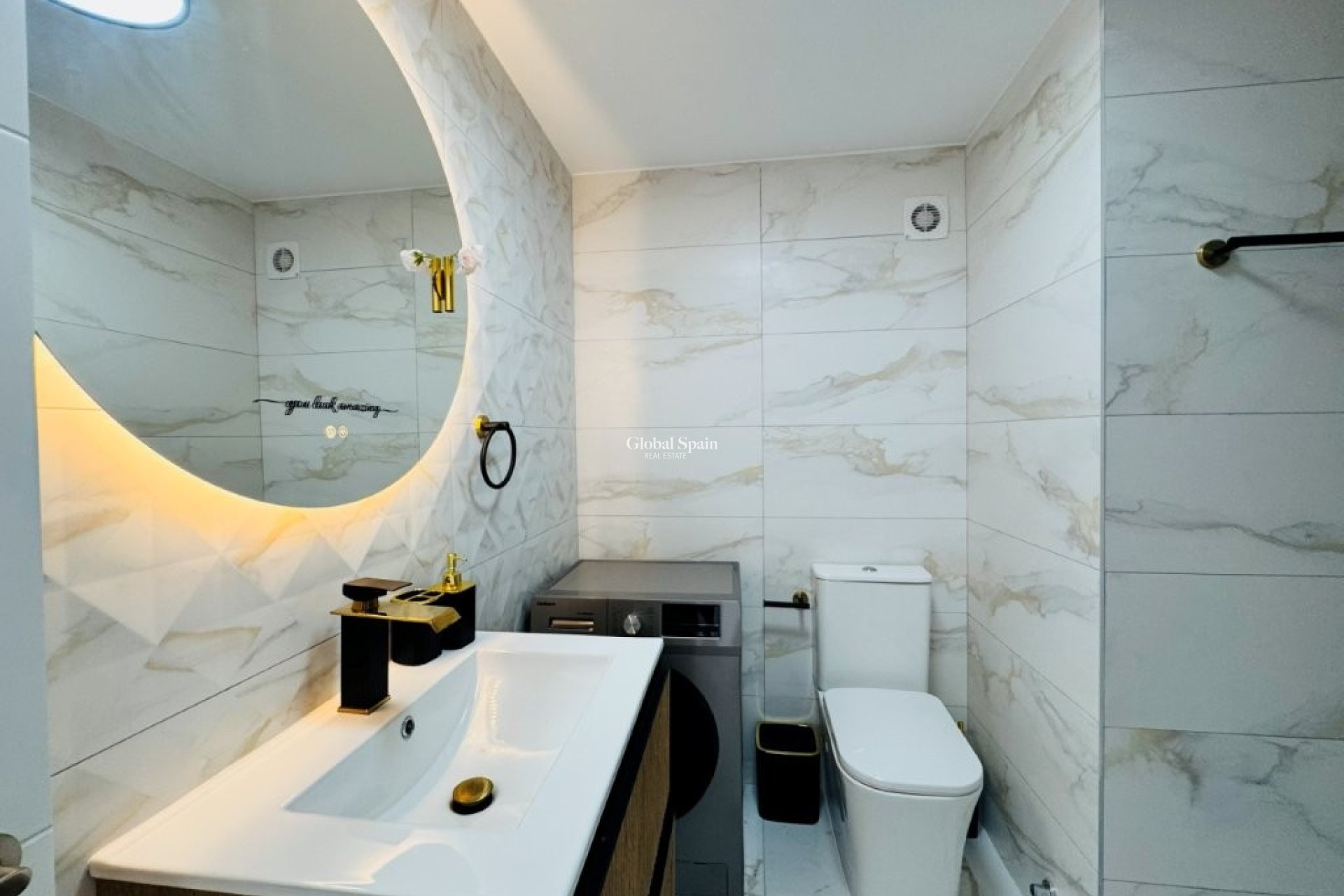 Revente - APPARTEMENT -
LA MATA - Costa Blanca