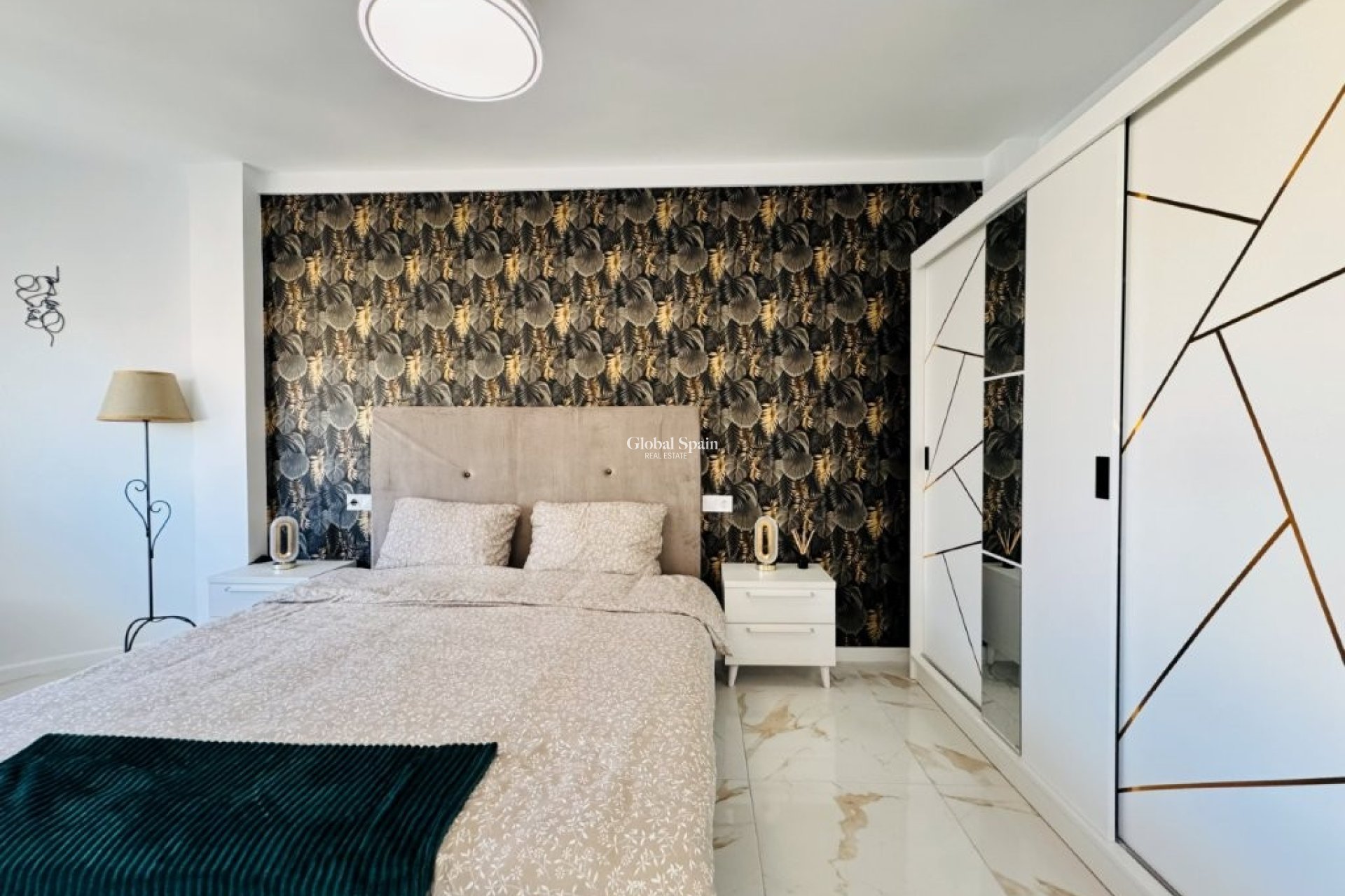 Revente - APPARTEMENT -
LA MATA - Costa Blanca