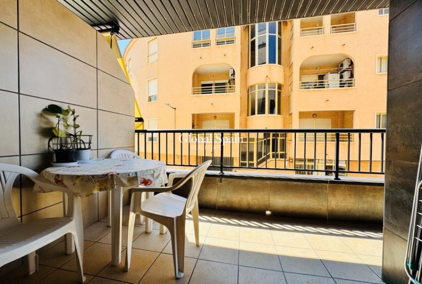 Revente - APPARTEMENT -
LA MATA - Costa Blanca