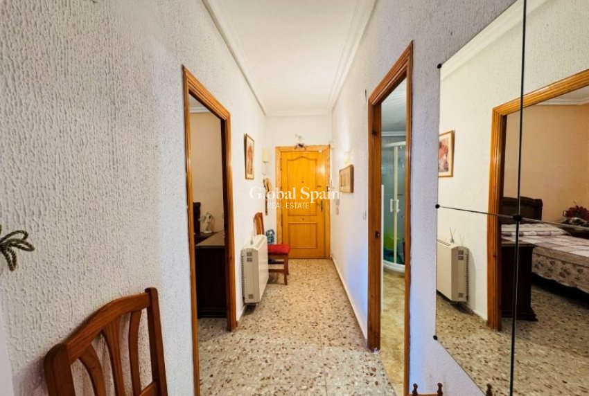 Revente - APPARTEMENT -
LA MATA - Costa Blanca
