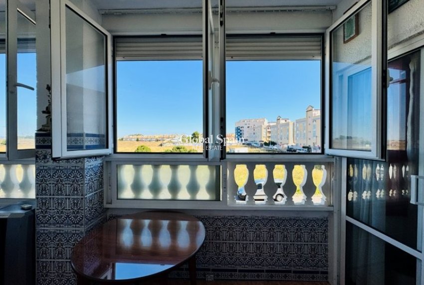 Revente - APPARTEMENT -
LA MATA - Costa Blanca