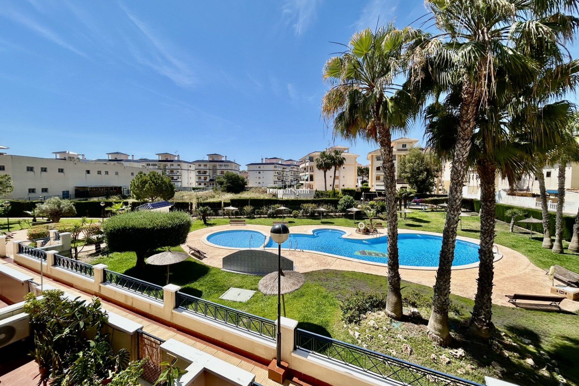 Revente - APPARTEMENT -
LA MATA - Costa Blanca
